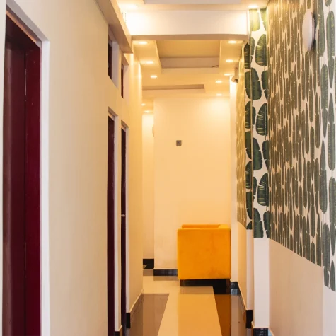 King grand hotel Deluxe Family Room 4